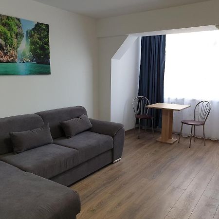 Apartament Diana Jurilovca Eksteriør billede