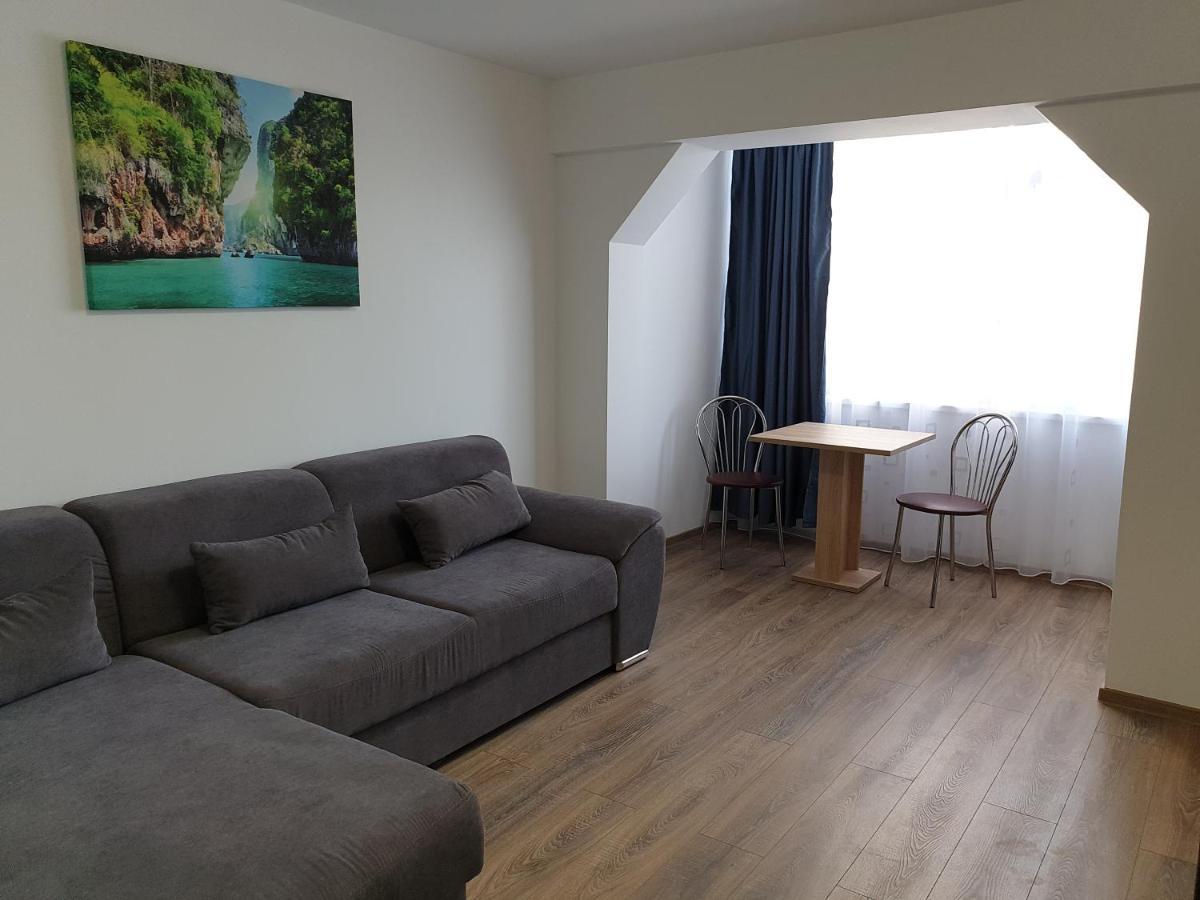 Apartament Diana Jurilovca Eksteriør billede